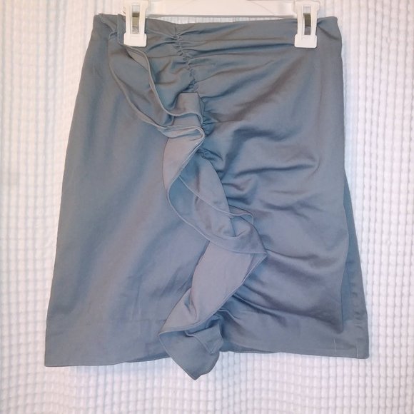 H&M Ruffle Mini Skirt - Picture 2 of 4